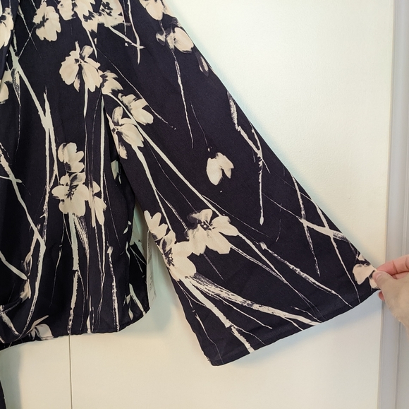 Zara Basic Collection Floral Blazer with Tie Waist - US S - Picture 5 of 6